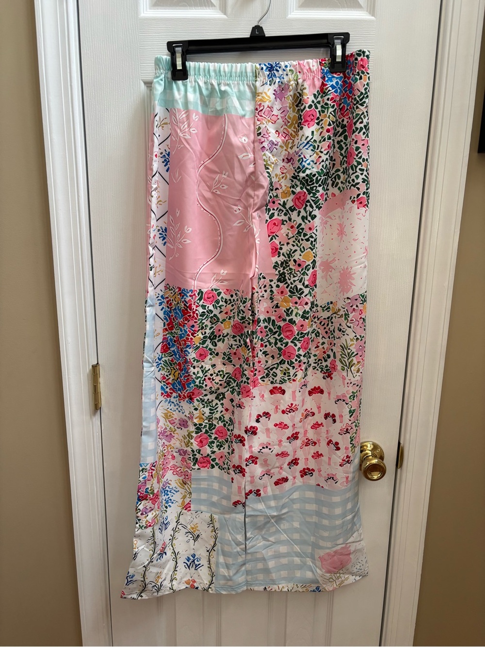 Boutique Unbrand Pink Multi Colored Patchwork Floral Wide Leg Pants, Size L,NWOT - Picture 2 of 3